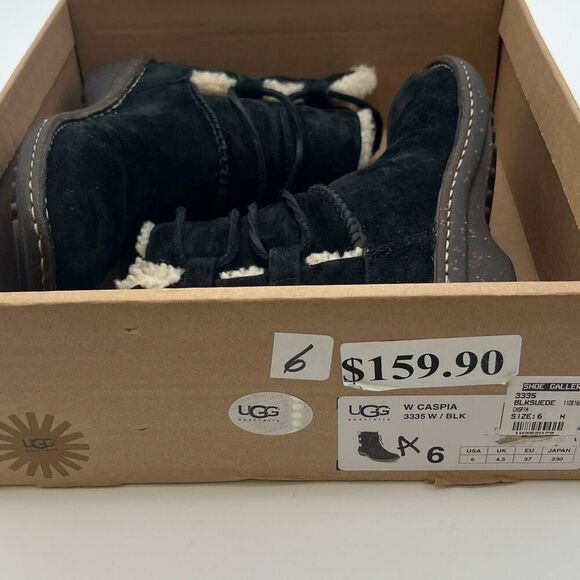 UGG Women’s Caspia Suede Shearling Ankle Boots Size 6 Black Lace Up Winter Shoes - Picture 4 of 8